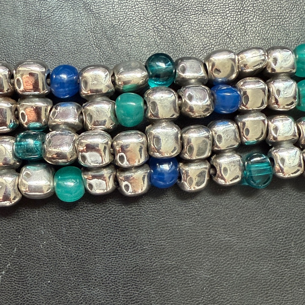 UNO de 50 Silver Beaded Bracelet with Blue and Green Accents and leather. - Picture 10 of 12